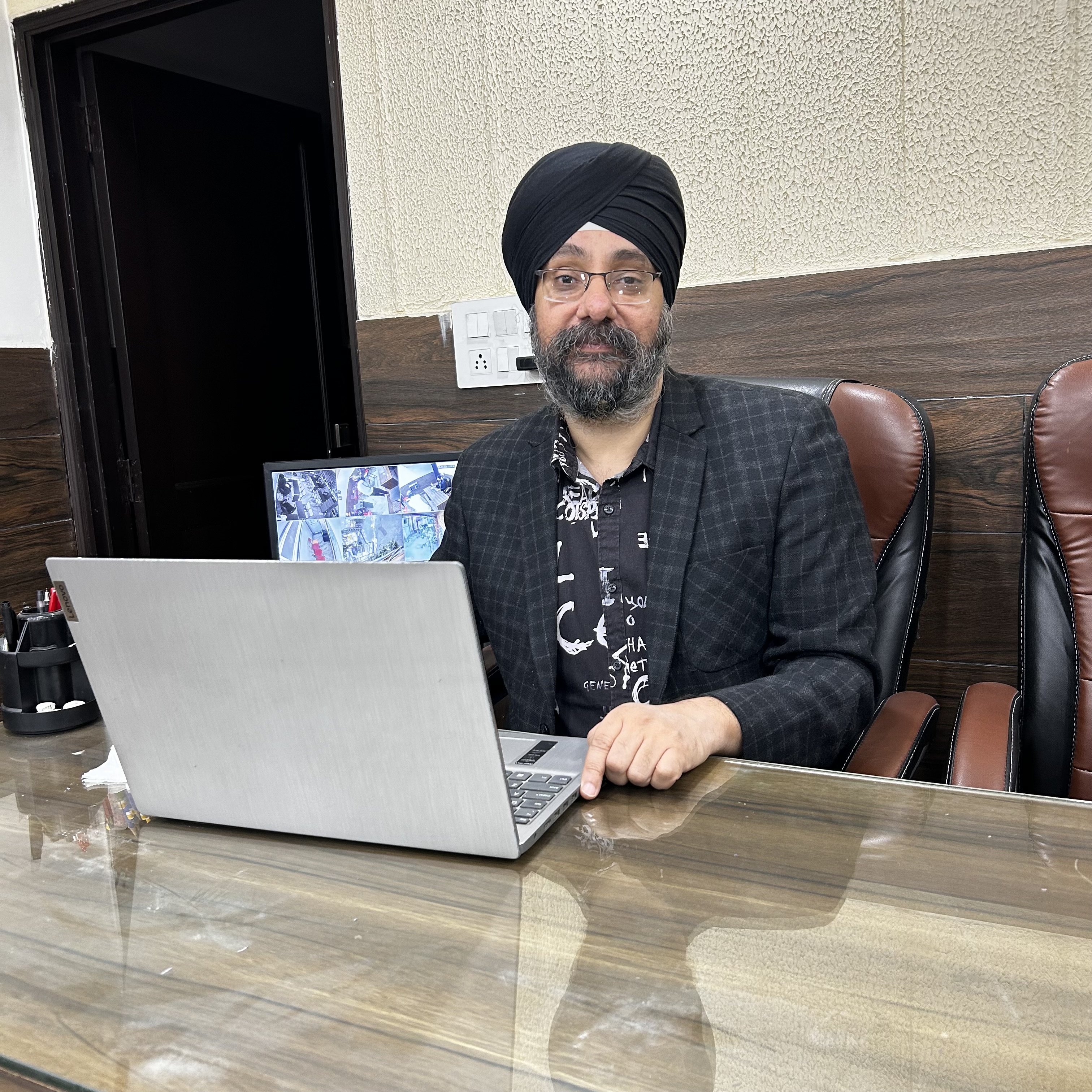 Harinder Sir